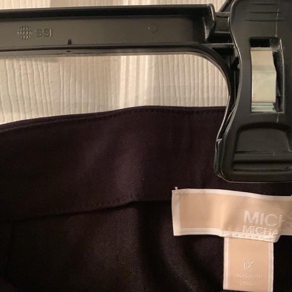 MICHAEL by Michael Kors Slim Pants Black Flat Front Pull-On Style. 1X NWOT - Picture 3 of 7